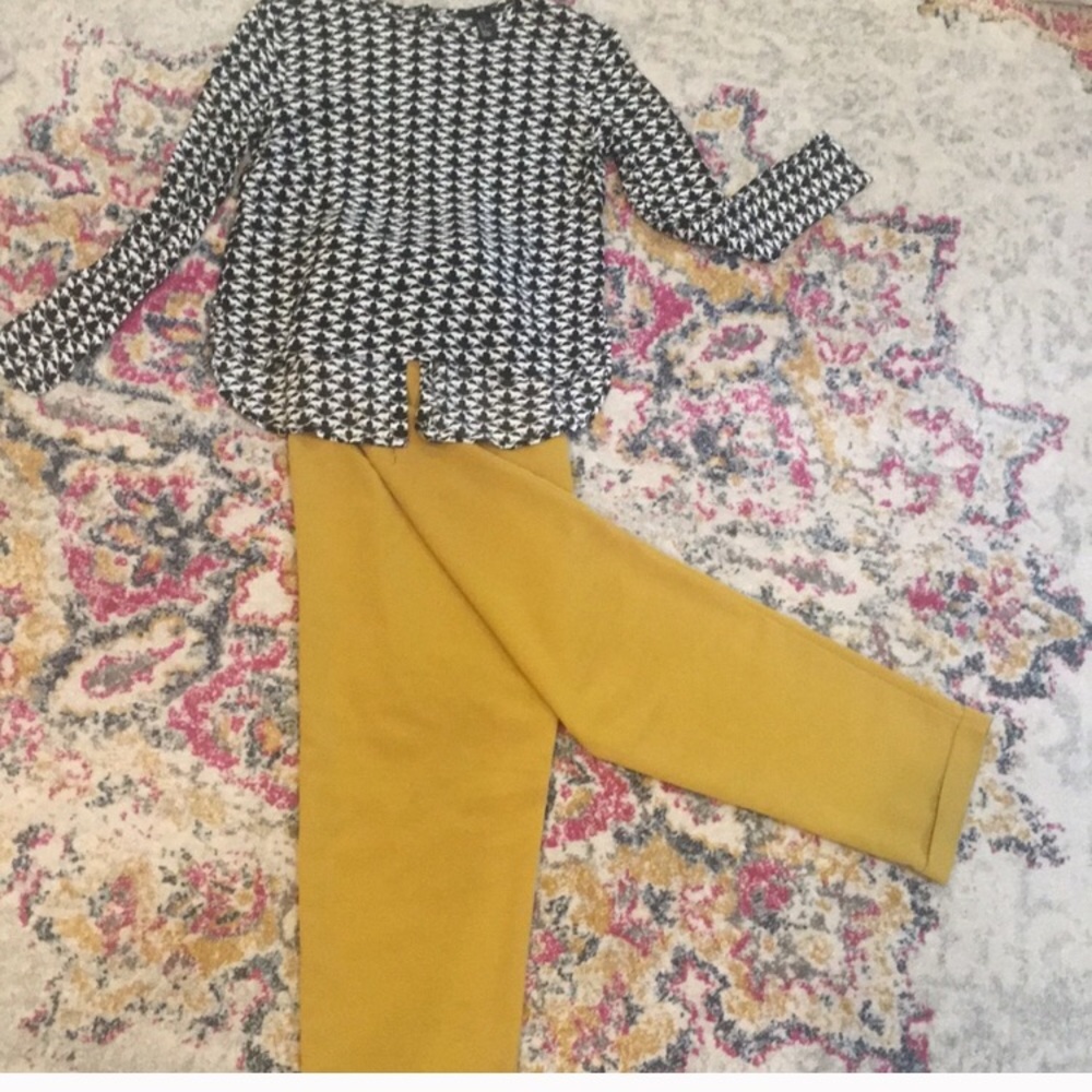 H&M cat patterned top